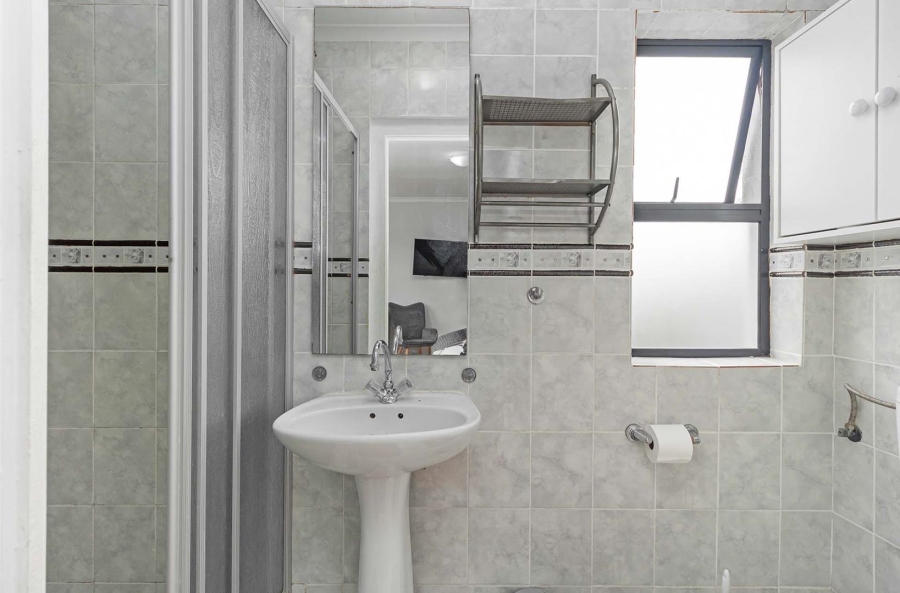 8 Bedroom Property for Sale in Milnerton Ridge Western Cape
